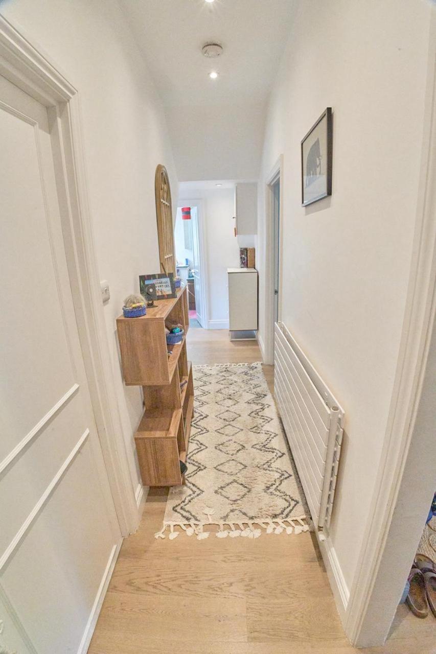 Appartamento Bright Cozy Garden Retreat W Fast Wifi & 5min To Tube Subway Metro & Close To Park & Street Parking P4p