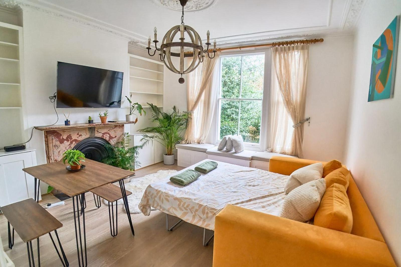 Bright Cozy Garden Retreat W Fast Wifi & 5min To Tube Subway Metro & Close To Park & Street Parking P4p * Londra